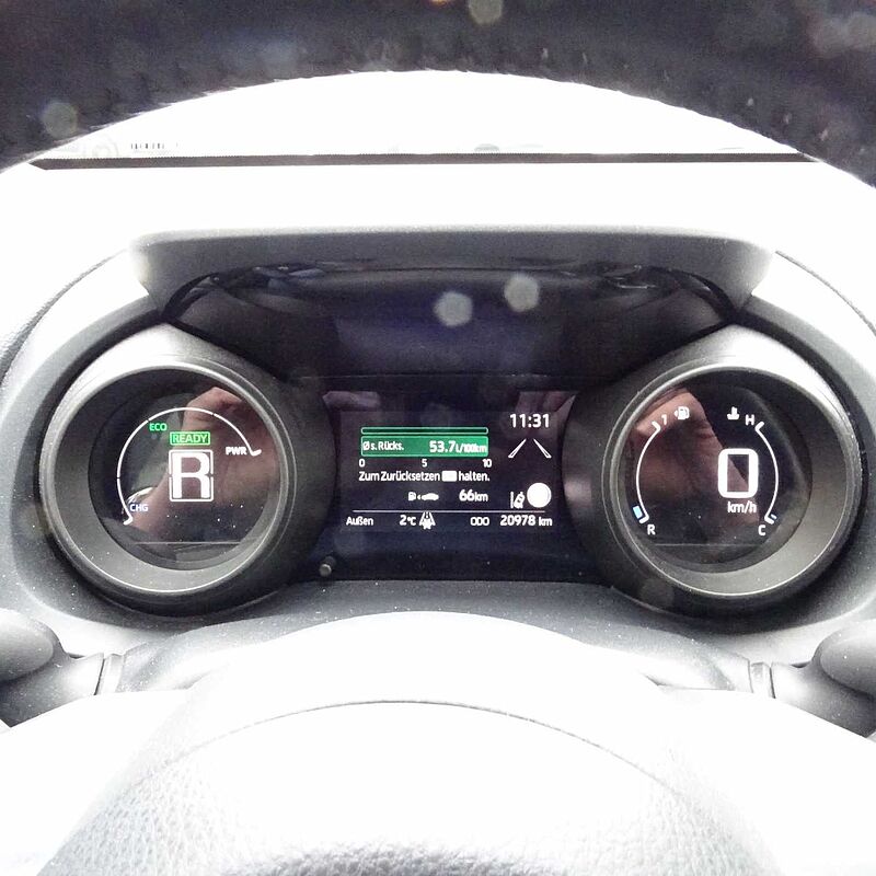 Toyota Yaris Hybrid 5-Türer 1.5 VVT-i Team Deutschland