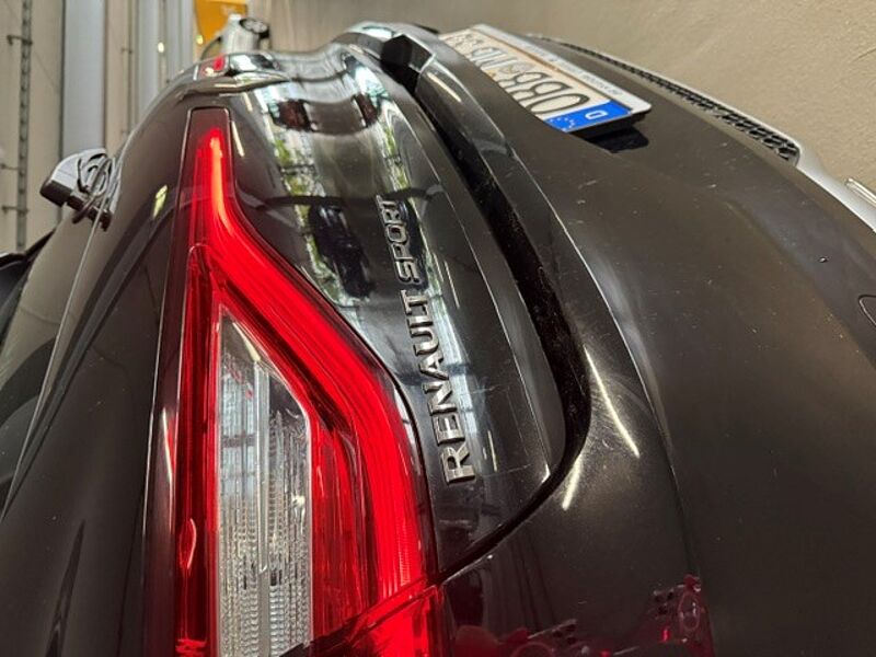 Renault Megane ENERGY TCe 205 EDC GT