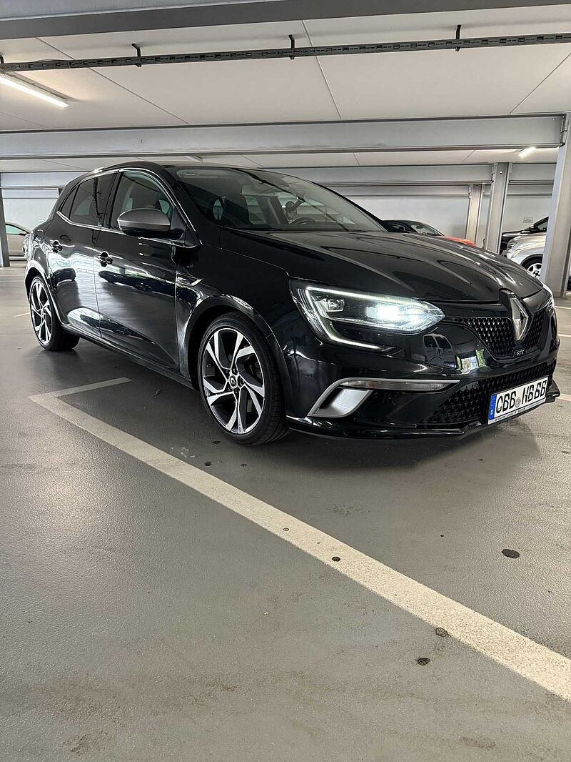 Renault Megane ENERGY TCe 205 EDC GT
