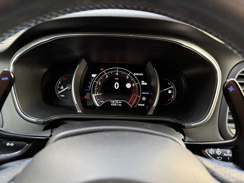 Renault Megane ENERGY TCe 205 EDC GT